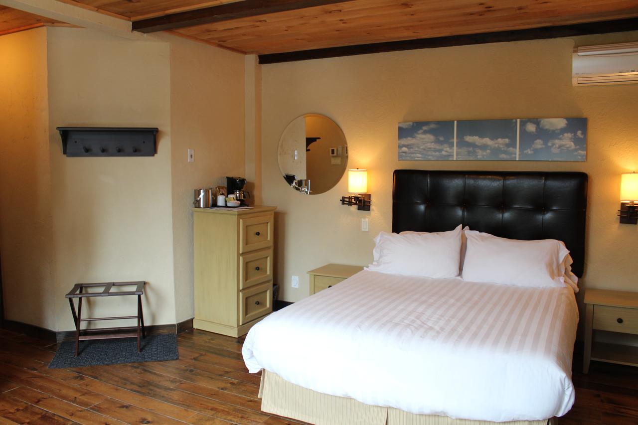 Les Condos Du Lac Taureau- Rooms & Condos Saint-Michel Eksteriør billede
