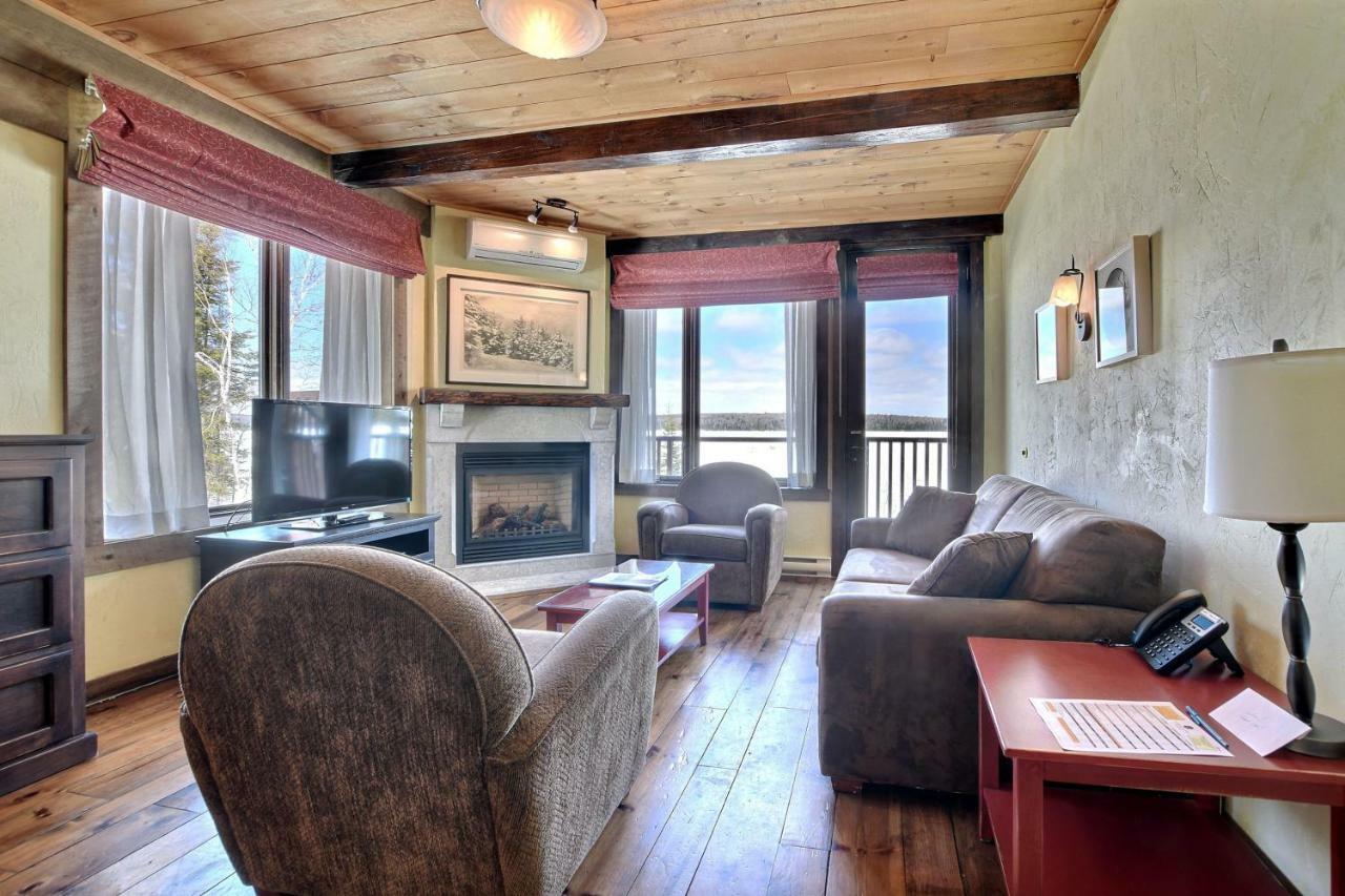 Les Condos Du Lac Taureau- Rooms & Condos Saint-Michel Eksteriør billede