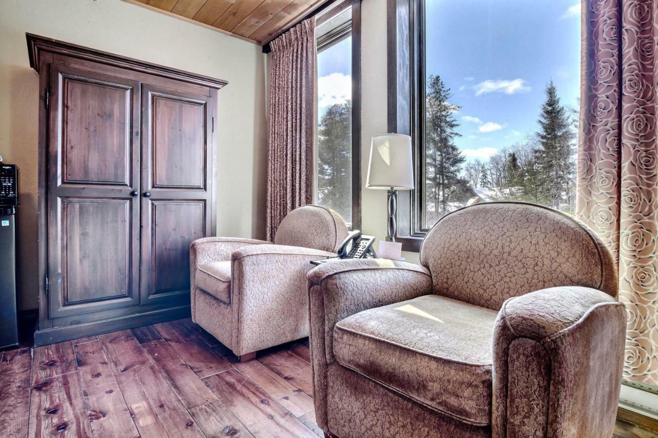 Les Condos Du Lac Taureau- Rooms & Condos Saint-Michel Eksteriør billede